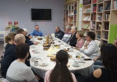 «В кругу друзей»-творческая встреча с Александром Барсановым.